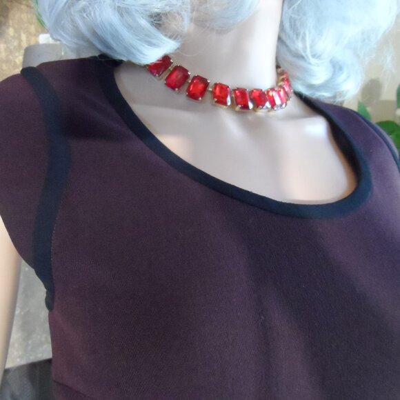 Dolce & Gabbana Virgin Wool Burgundy Sheath Dress w/Black Trim Size IT 44- US 8 - Picture 10 of 16